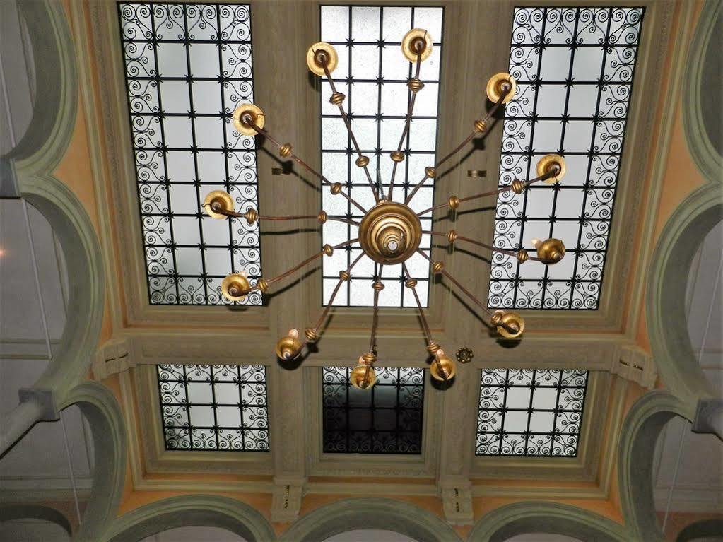 Villa Bertagni Кастельнуово-ді-Гарфаньяна Екстер'єр фото