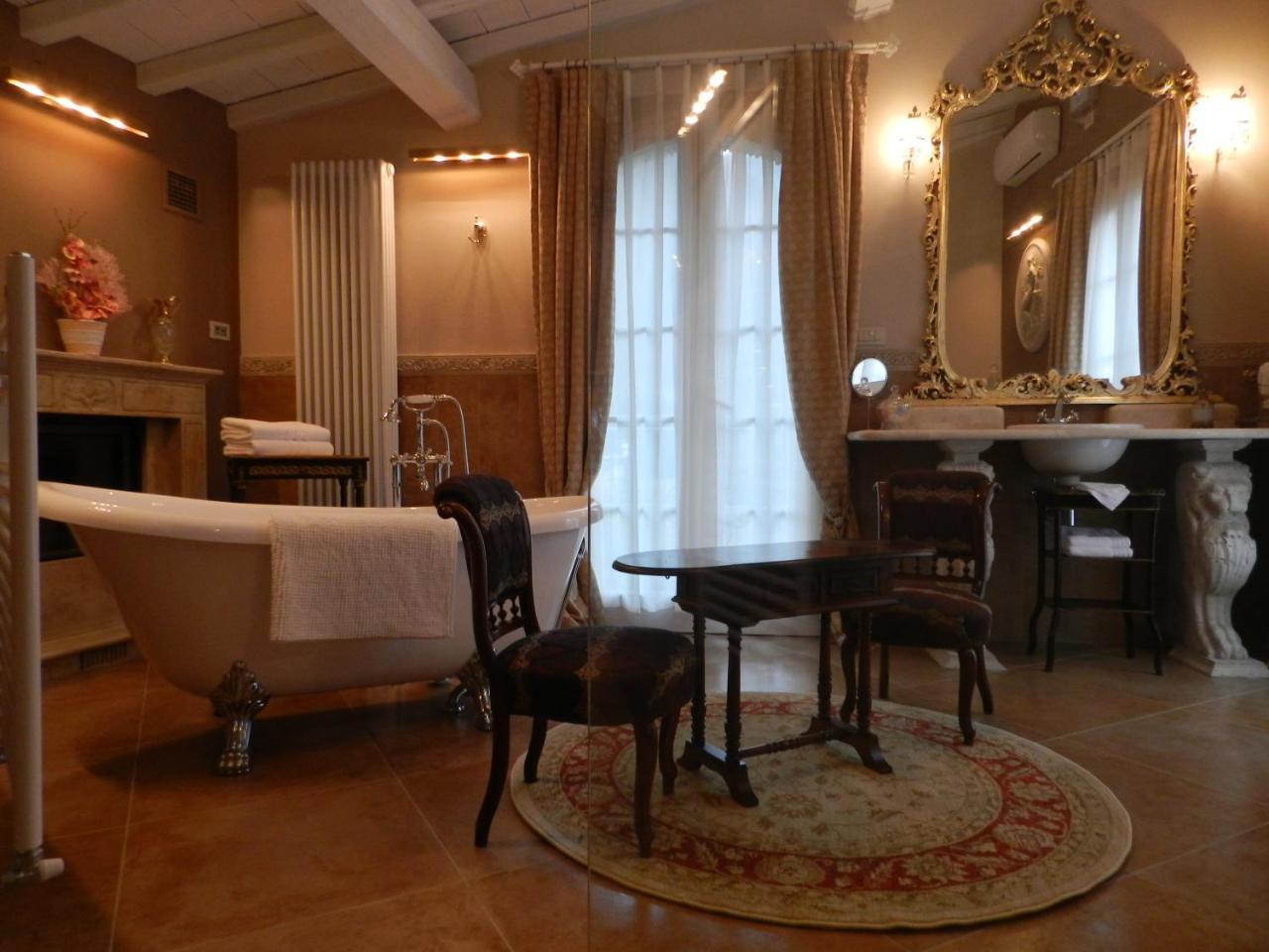 Villa Bertagni Кастельнуово-ді-Гарфаньяна Екстер'єр фото