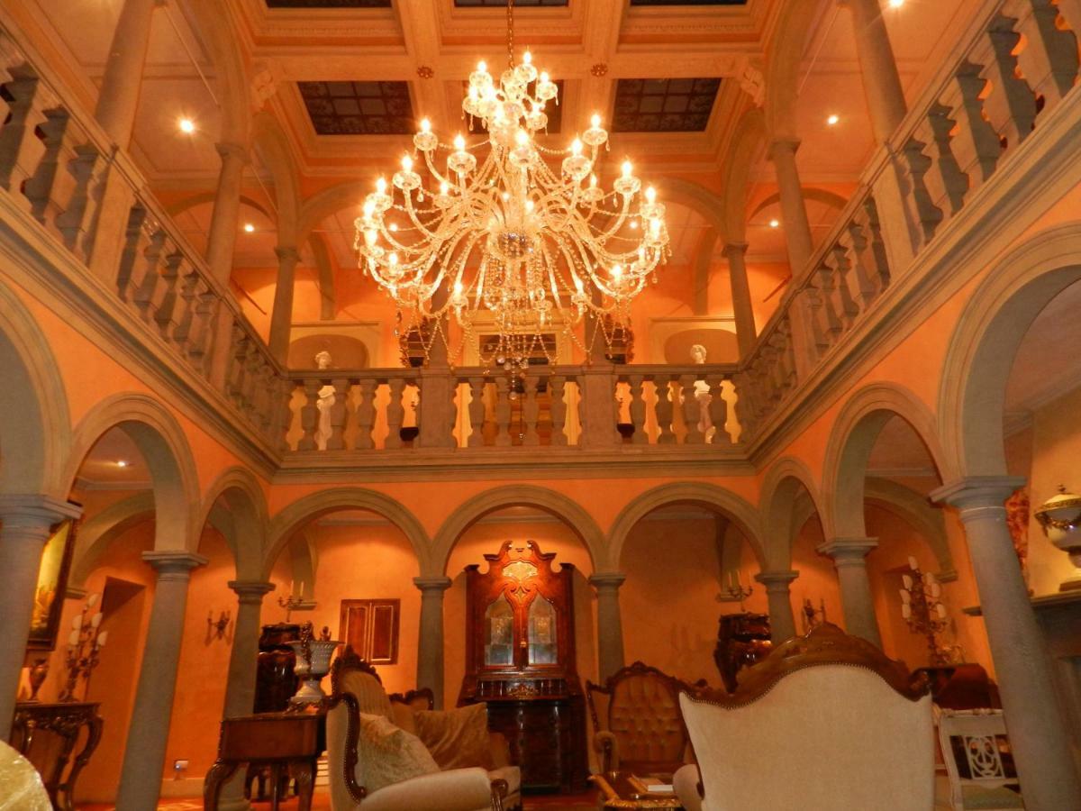 Villa Bertagni Кастельнуово-ді-Гарфаньяна Екстер'єр фото