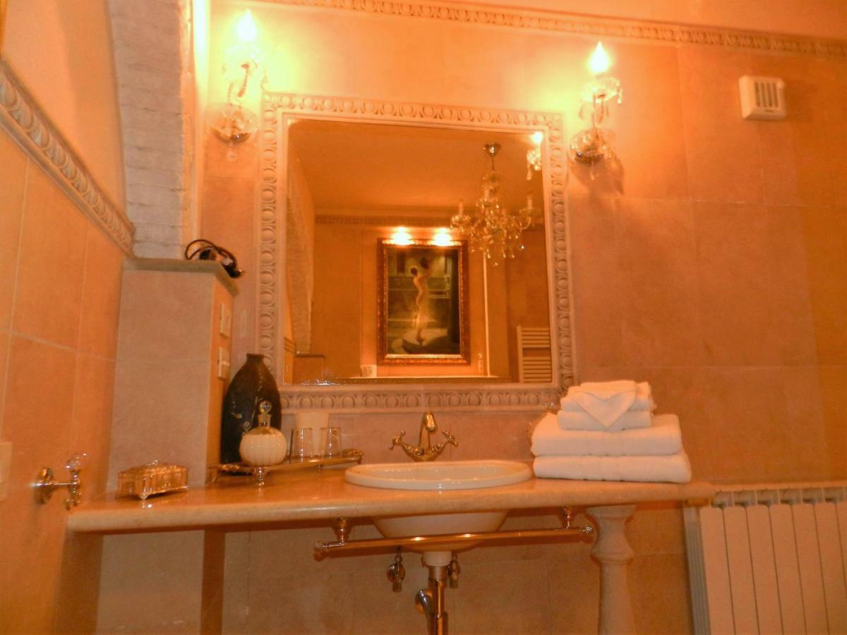 Villa Bertagni Кастельнуово-ді-Гарфаньяна Екстер'єр фото